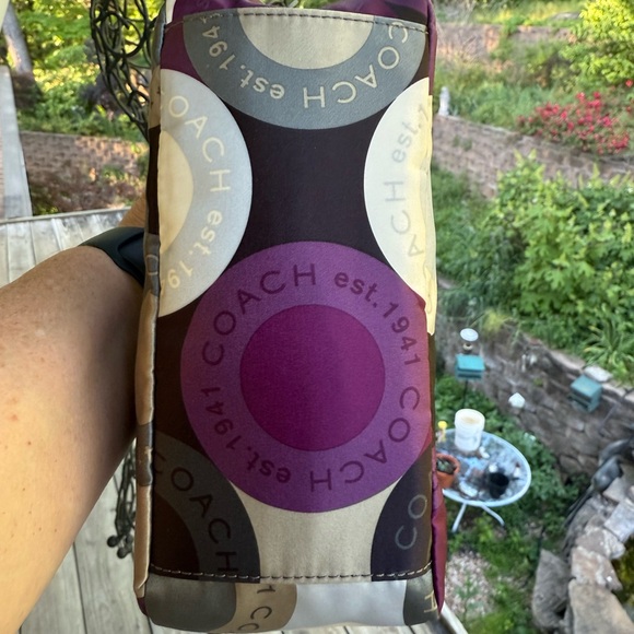 🟣 Coach Circle Dot Print Purse – Purple, Black & Cream 🖤 - Picture 10 of 11